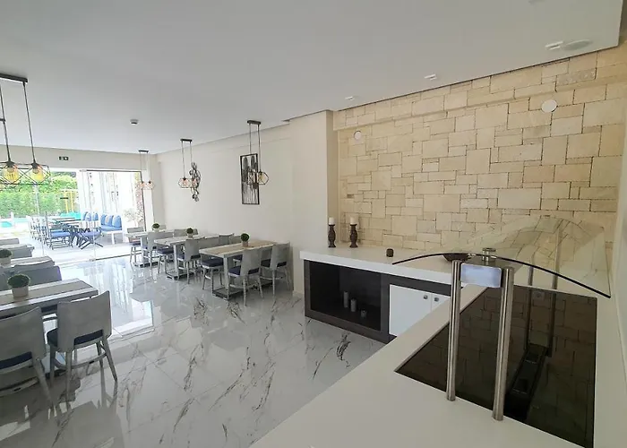 Lagaria 3* אספרובלטה